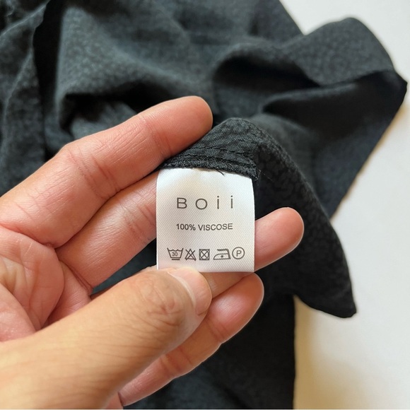 BOII dark grey cheetah leopard animal surplice long puff sleeve tiered midi - Picture 5 of 5